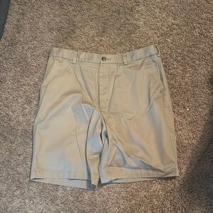 Roundtree & Yorke Tan Flat Front Shorts